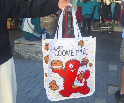 クイーンズタウンのクッキータイムバーで手に入るナイロン製ショッピングバッグ