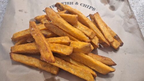 Erik's Fish & Chips のクマラチップス　スモールサイズ