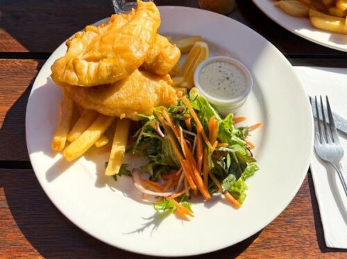 クイーンズタウン Captains レストランのフィッシュ＆チップス