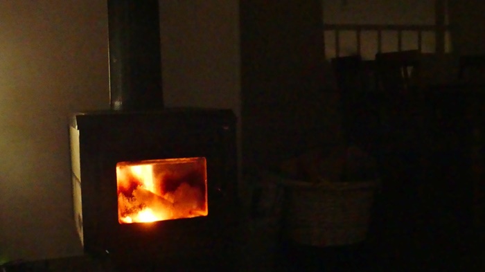 ホリデーホームの薪暖炉