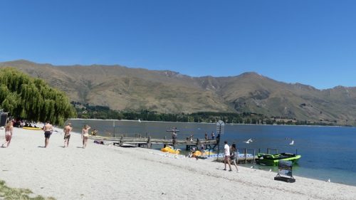 ワナカ湖畔と桟橋