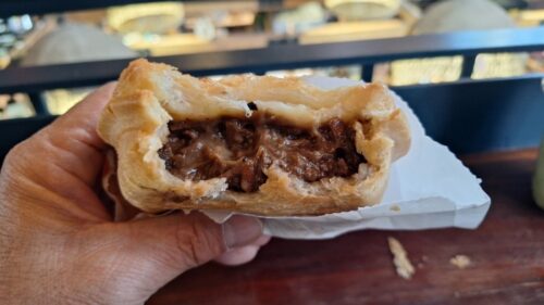クライストチャーチのThe Butchers Pie のステーキ&マッシュルームパイ 