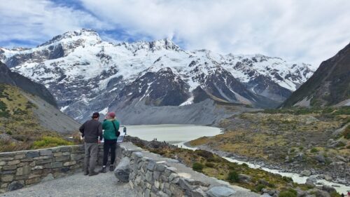 ミューラー氷河湖の第一のルックアウト