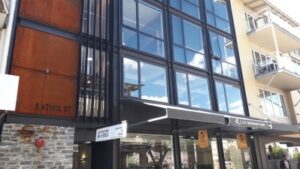 アドベンチャー・Q2・ホステル