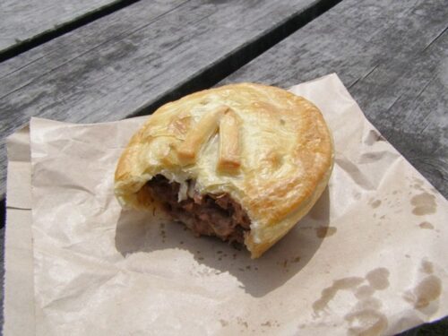 テアナウMiles Better Pies の名物パイ、鹿肉；Venison Pie