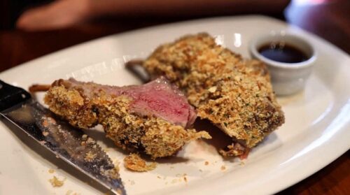 クイーンズタウン Captains レストランのラム・ラック 