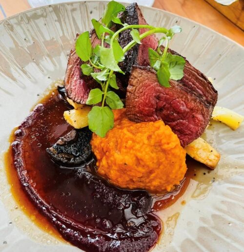 テアナウ The Red Criff Cafe レストランのベニソン