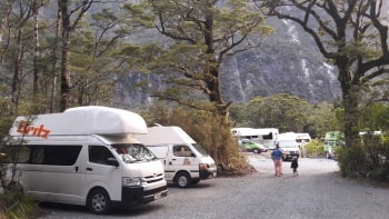 DOC管理のCascade Creek Camp Site