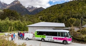 Info&Trackシャトルバスルートバーンシェルター