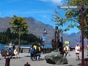 クイーンズタウンウィリアム・リースブロンズ像