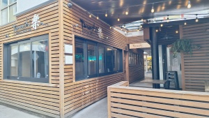 Tanoshi和食居酒屋